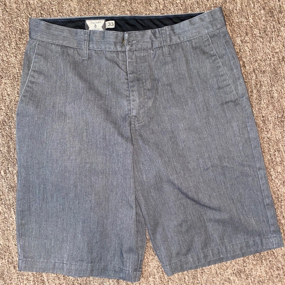 Volcom shorts